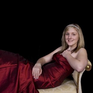 BrittainyDress divan sm_6.jpg